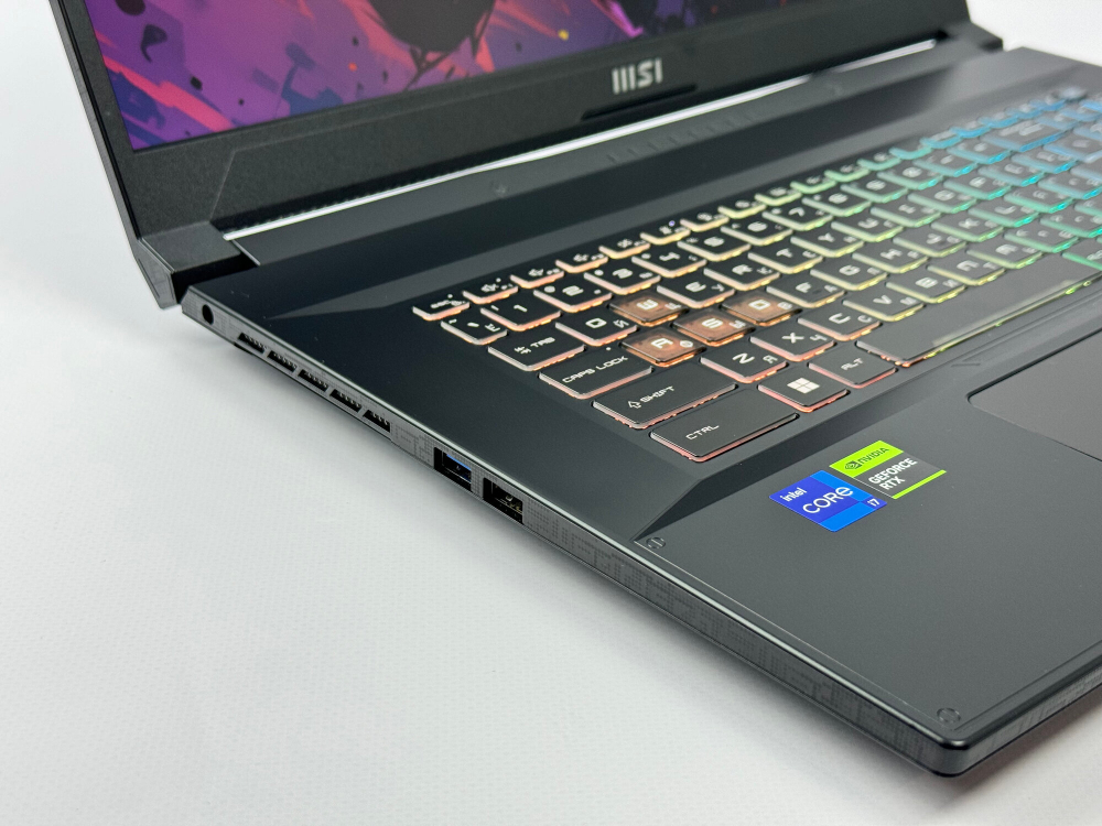 MSI Katana B12V i7-12650H/16GB(RAM)/1TB(SSD)/RTX4070(8GB)/17.3/144Hz/WIN11PRO