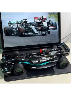 Конструктор Гоночная машина Mercedes-AMG F1 W14 240 деталей