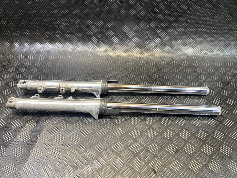 Перья вилки Yamaha V-Max 1200 43мм 054595