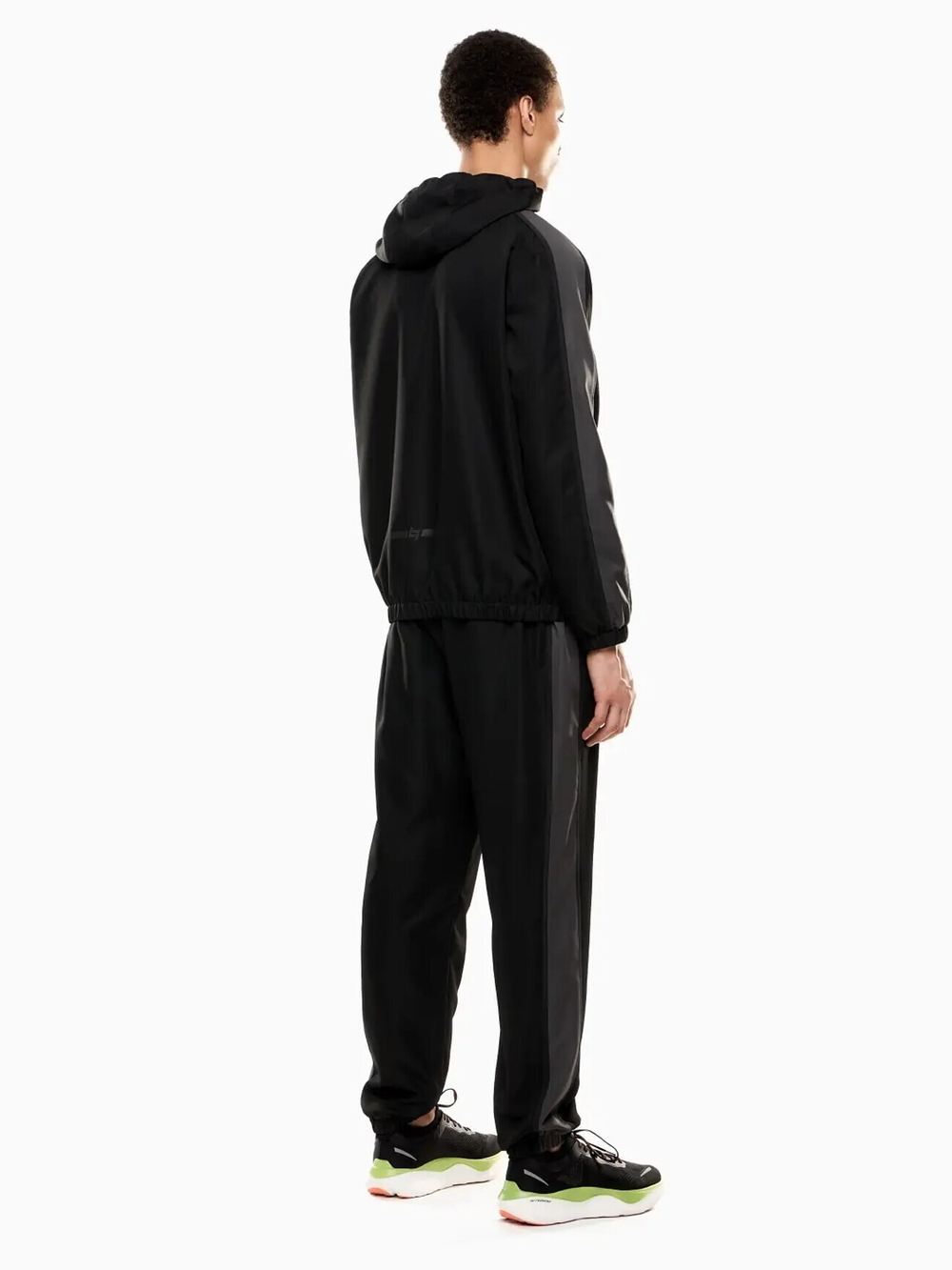 Костюм мужской EA7 Emporio Armani