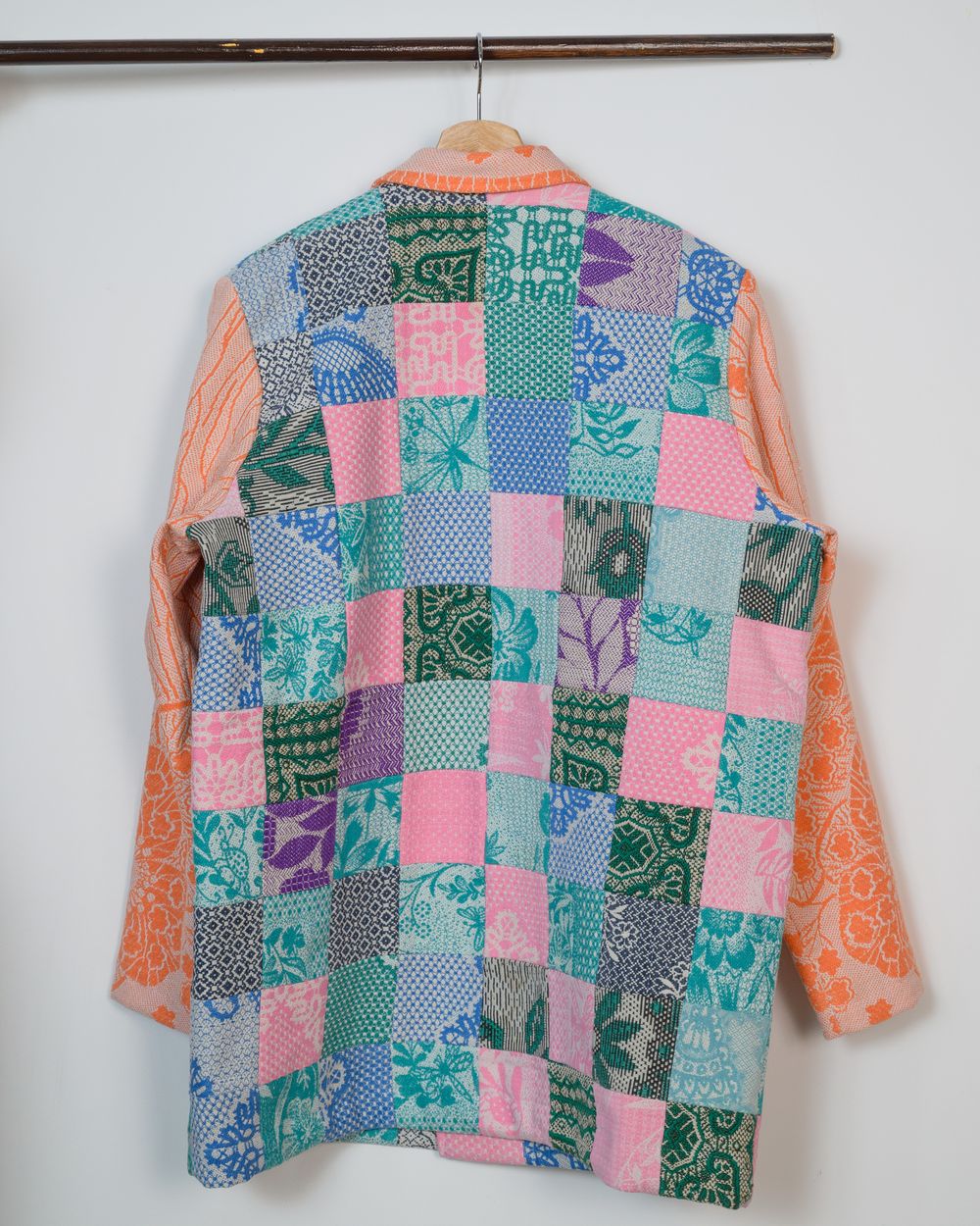 Купить Куртка Soeurs с Оранжевыми Пуговицами/Orange Buttons Jacket оранжевая Куртка Soeurs с Оранжевыми Пуговицами/Orange Buttons Jacket оранжевая