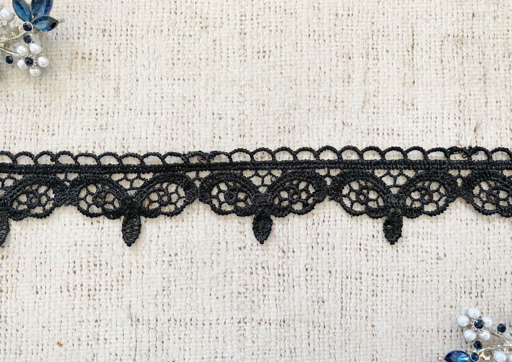 Кружево плетеное, ш. 3,5 см.