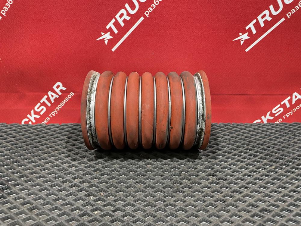 Патрубок интеркулера