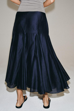 ZARA СТРУЯЩАЯСЯ ЮБКА — ZW COLLECTION, МОРСКОЙ СИНИЙ