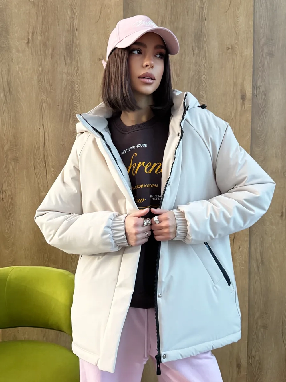 Куртка весенняя удлиненная с капюшоном