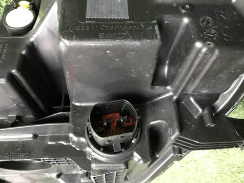 Фара правая LR Discovery Sport (2019-н.в.) LED
