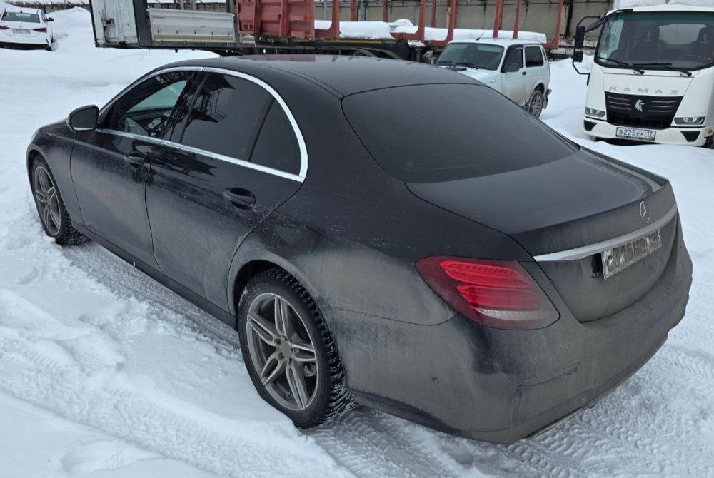 Mercedes-Benz E-CLASS 200 4MATIC Sport