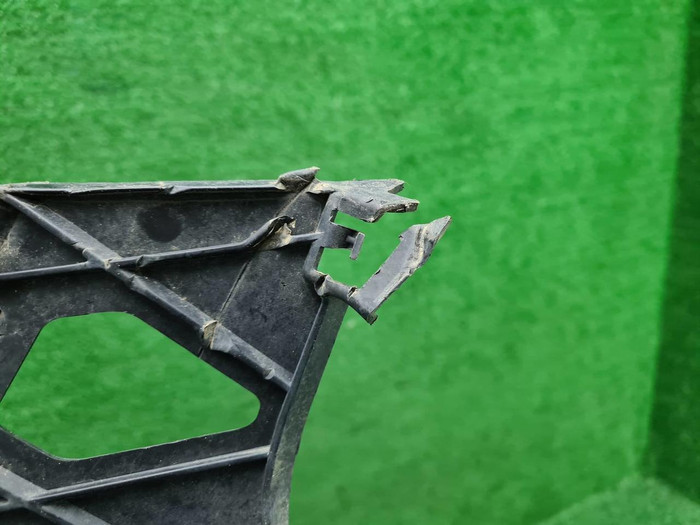 Кронштейн бампера BMW 3er G20 (2022-н.в.) M-paket