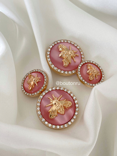 Пуговицы Гучч. Пчела Розовая