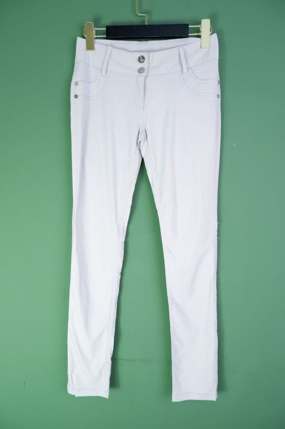 Штаны белые на лето 40-42 размер