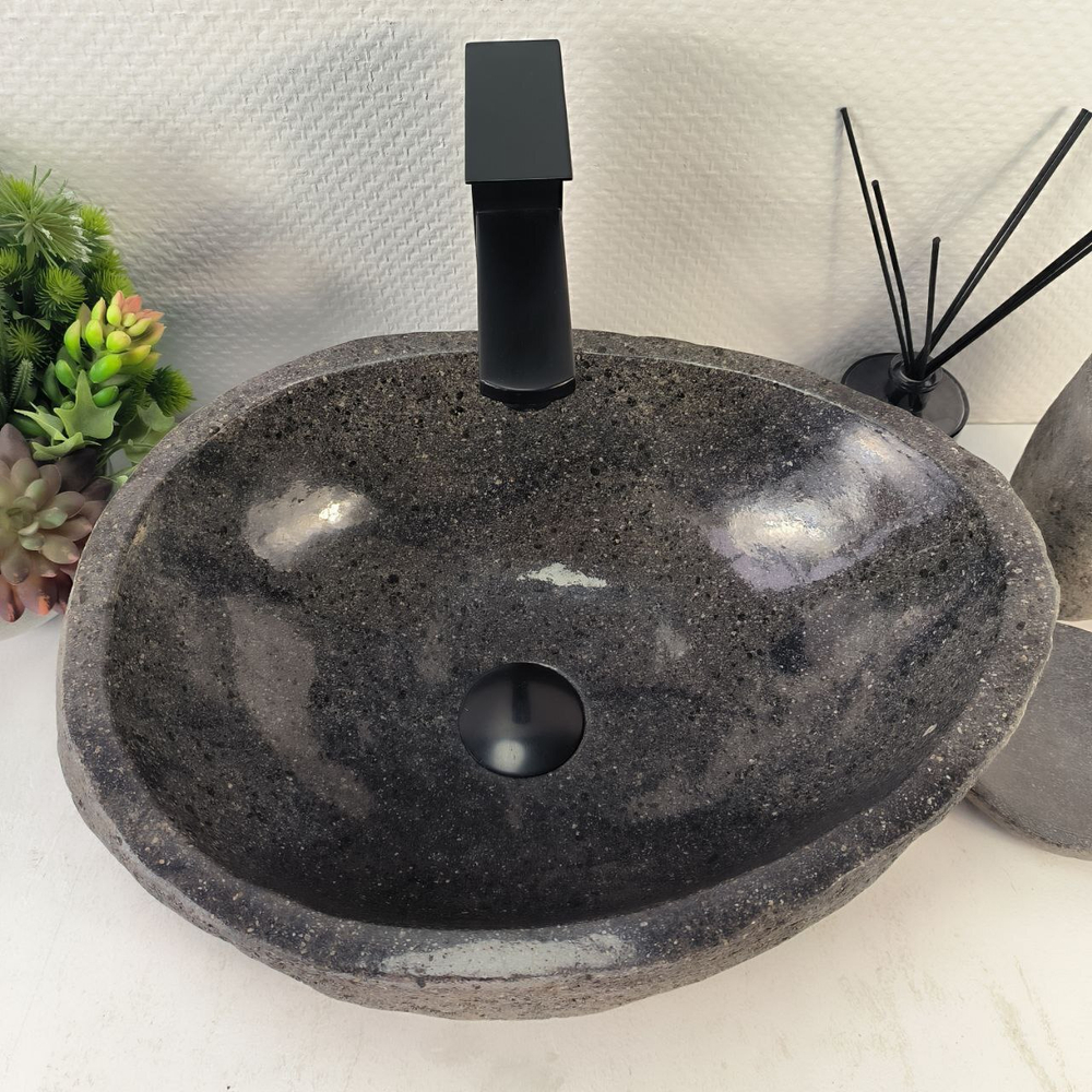 Раковина из речного камня RS-65256 45*32*16 0856