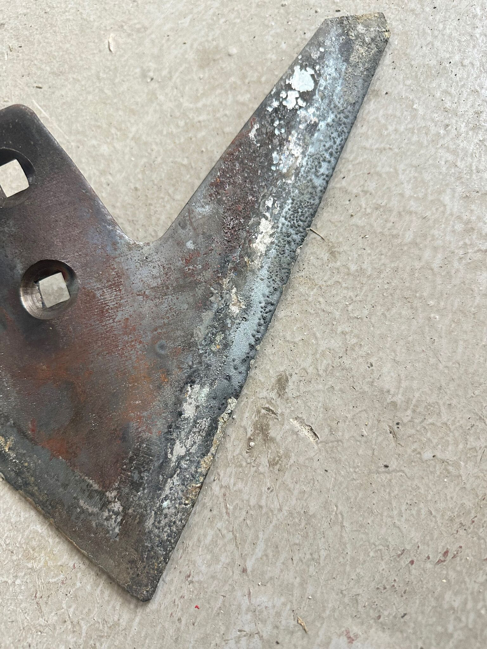 Лапа культиватора КПС с наплавкой сормайт