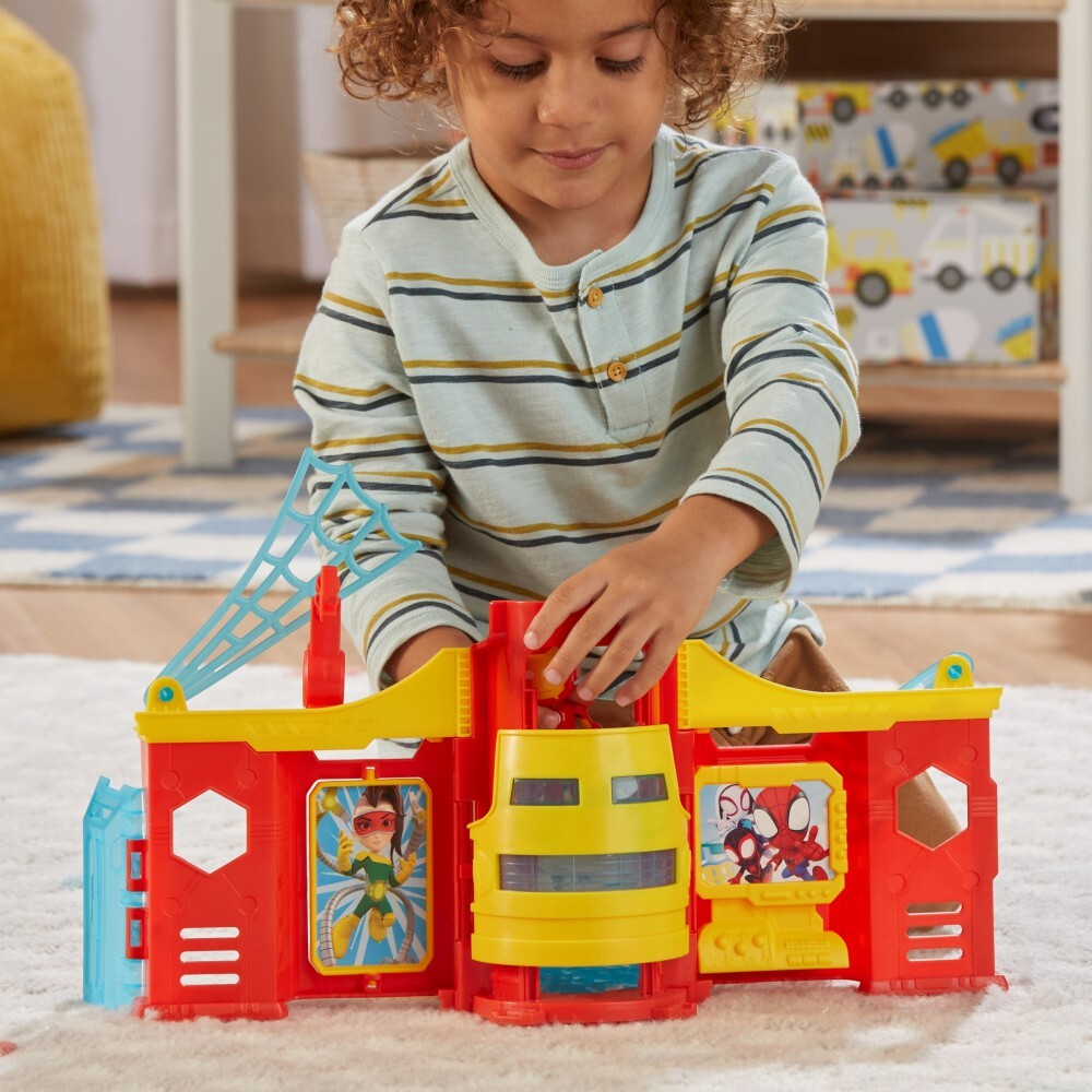 Hasbro Спайди и супер приятели - Башня Железного человека + фигурка действия F9351 / артикул   F8842 F9351  / GTIN 5010996197603