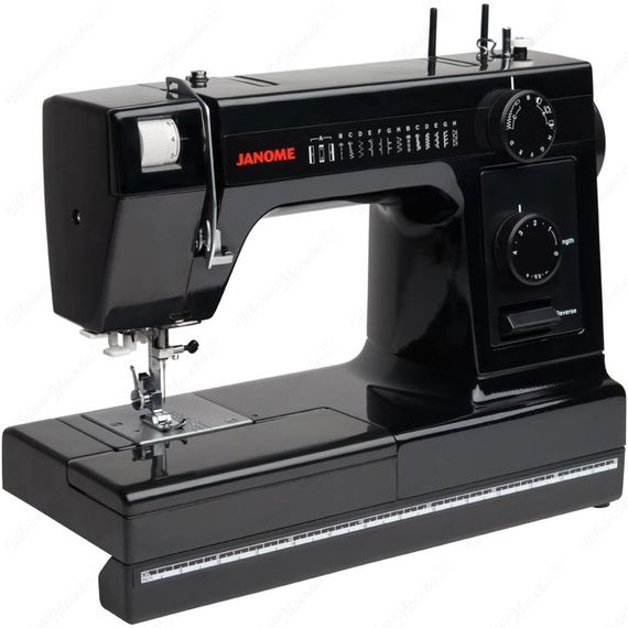 Швейная машина Janome HD1000 Black Edition