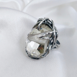 "Дельфа" кольцо в серебряном покрытии из коллекции "Королева" от Jenavi
