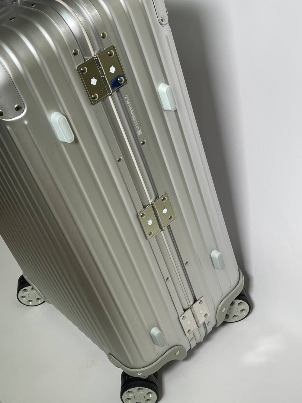 Чемодан Rimowa