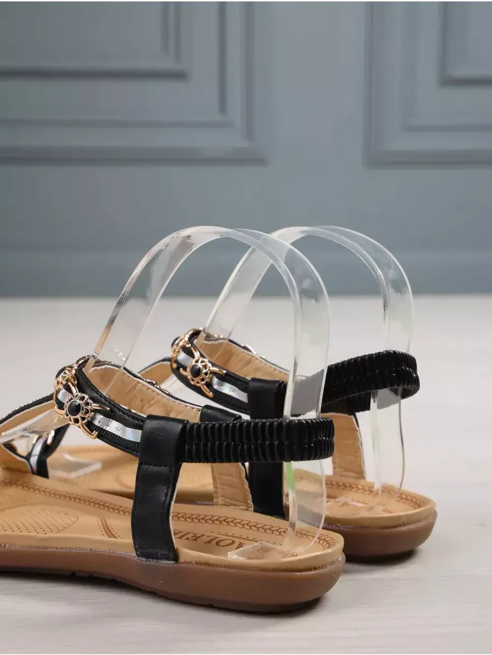 Сандалии летние