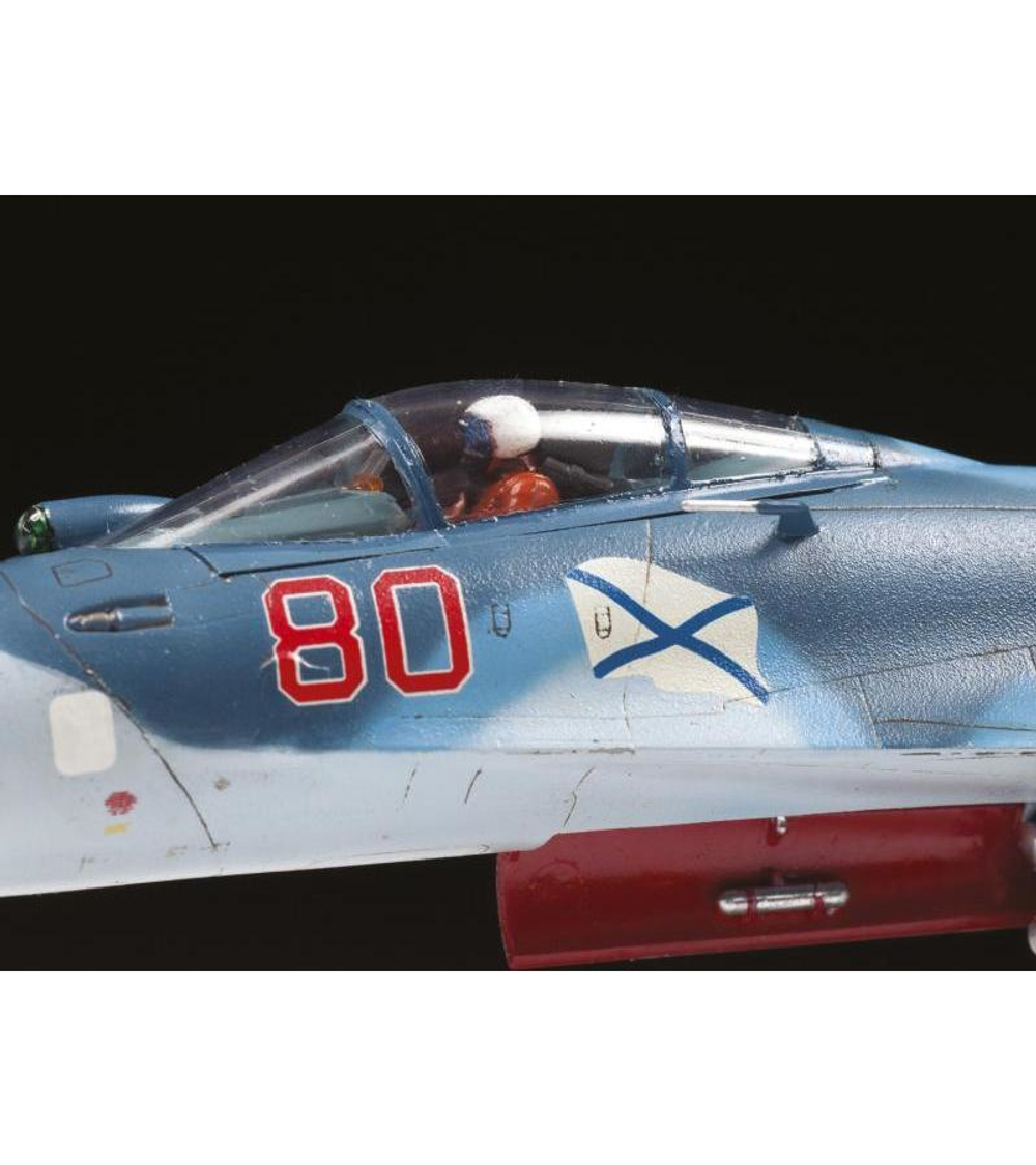 Сборная модель ZVEZDA Российский палубный истребитель Су-33, 1/72