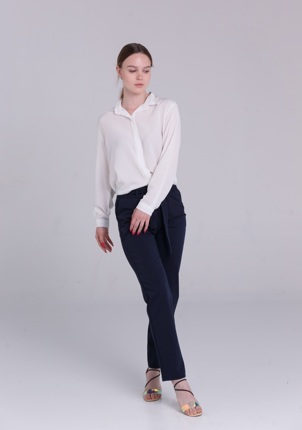 Брюки женские для девушки синие темно-синие  школьные классика классические демисезонные прямые на резинке с поясом деловые офисные бананыстрогие