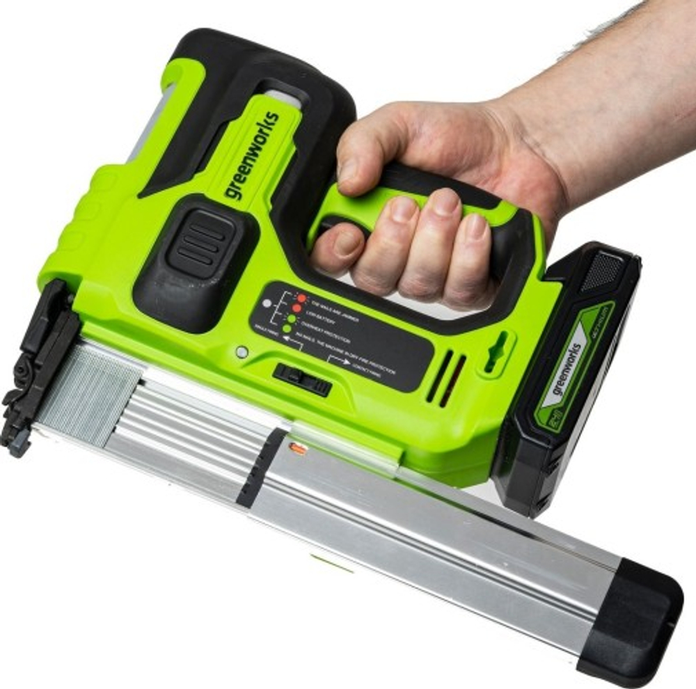 Нейлер аккумуляторный GREENWORKS GD24BN 24V, АКБ 2Ач и ЗУ 3400707CUA