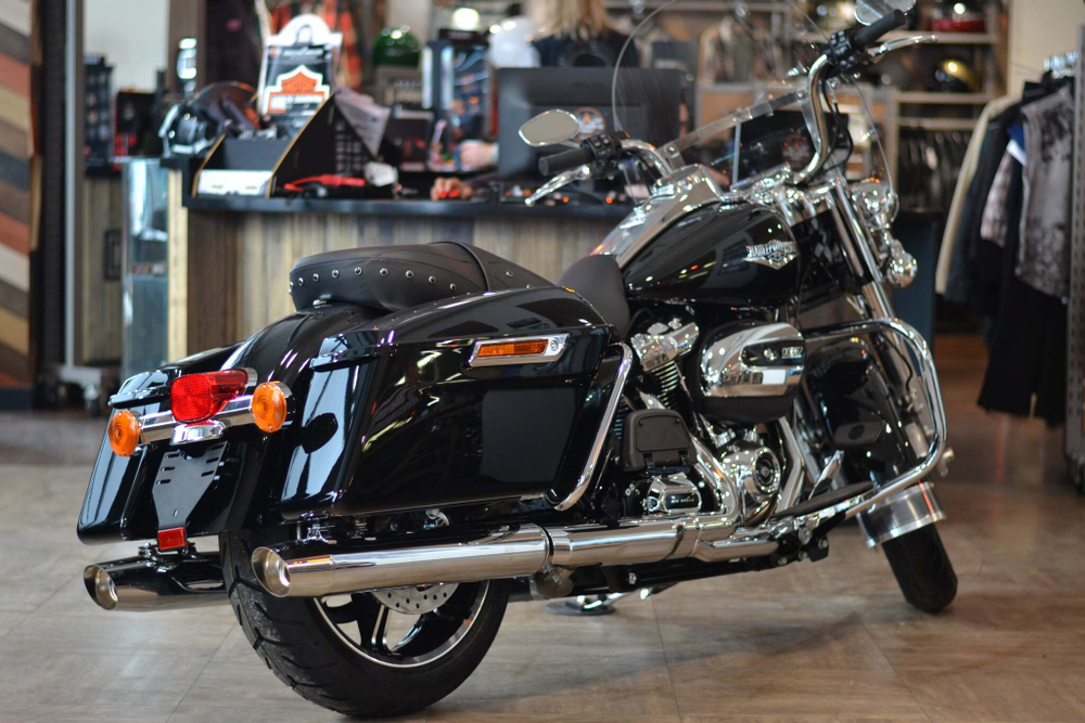 Road King Harley-Davidson 2021 Vivid Black