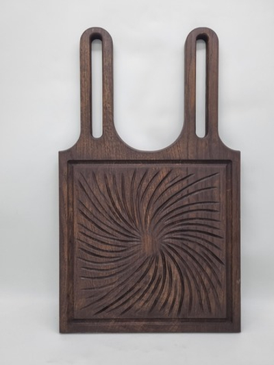 Доска сервировочная для подачи; темный дуб, H=20, L=550, B=330 мм.