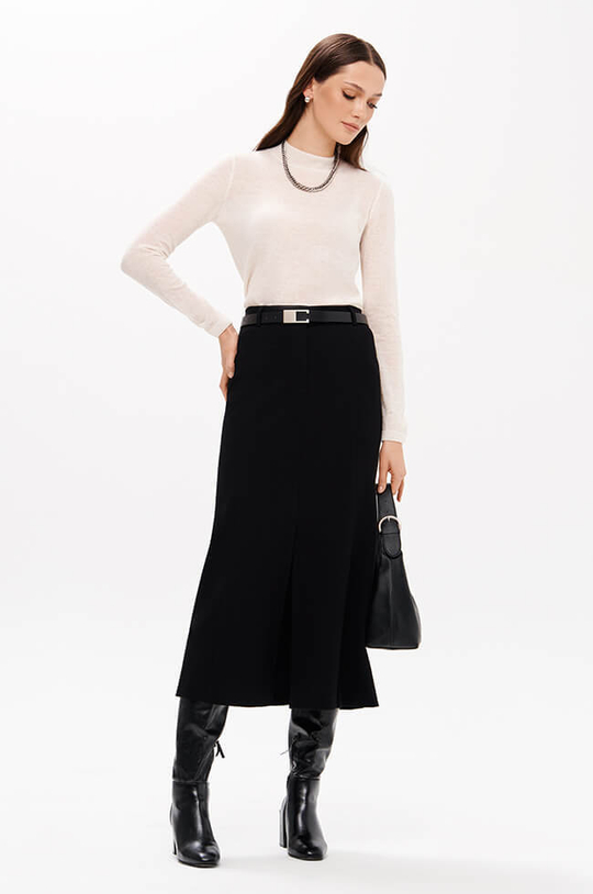 23420 Джемпер женский (молочный)