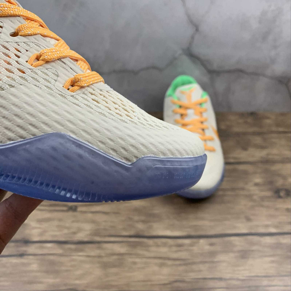 Kobe 11 em white shop