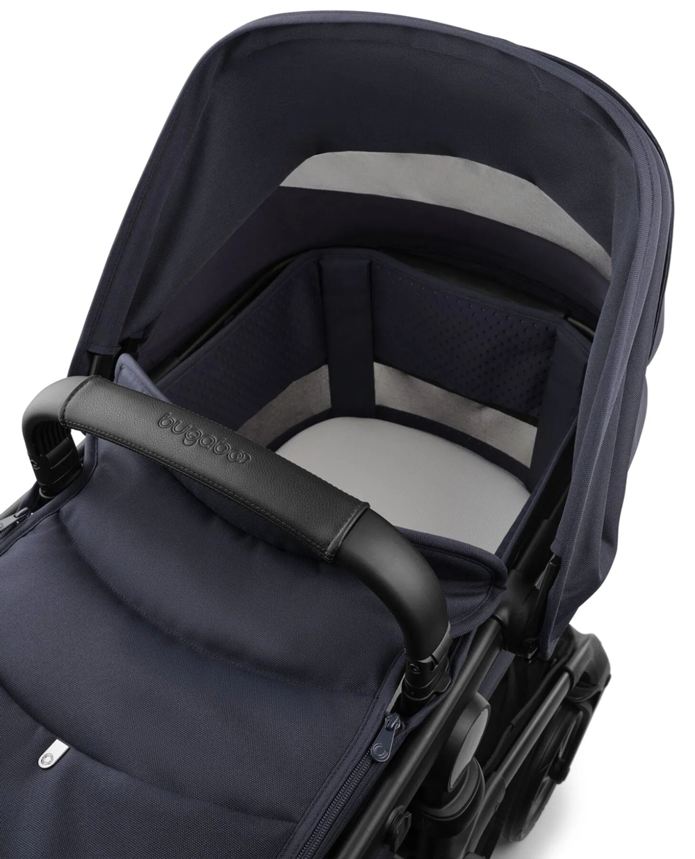 Коляска Bugaboo Fox 5 Renew complete 2 в 1 Black/Deep Indigo-Deep Indigo