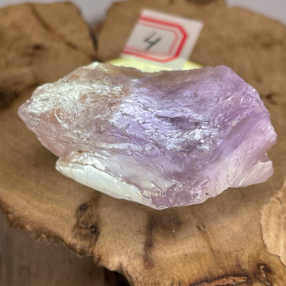 29509 Аметист лаванда необработанный 32-44мм