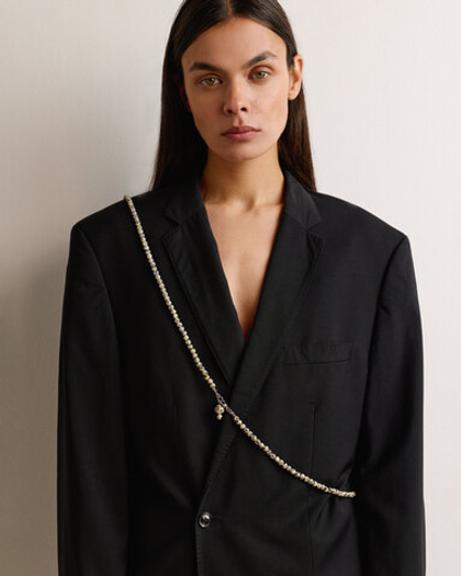 Нить из долматиновой яшмы