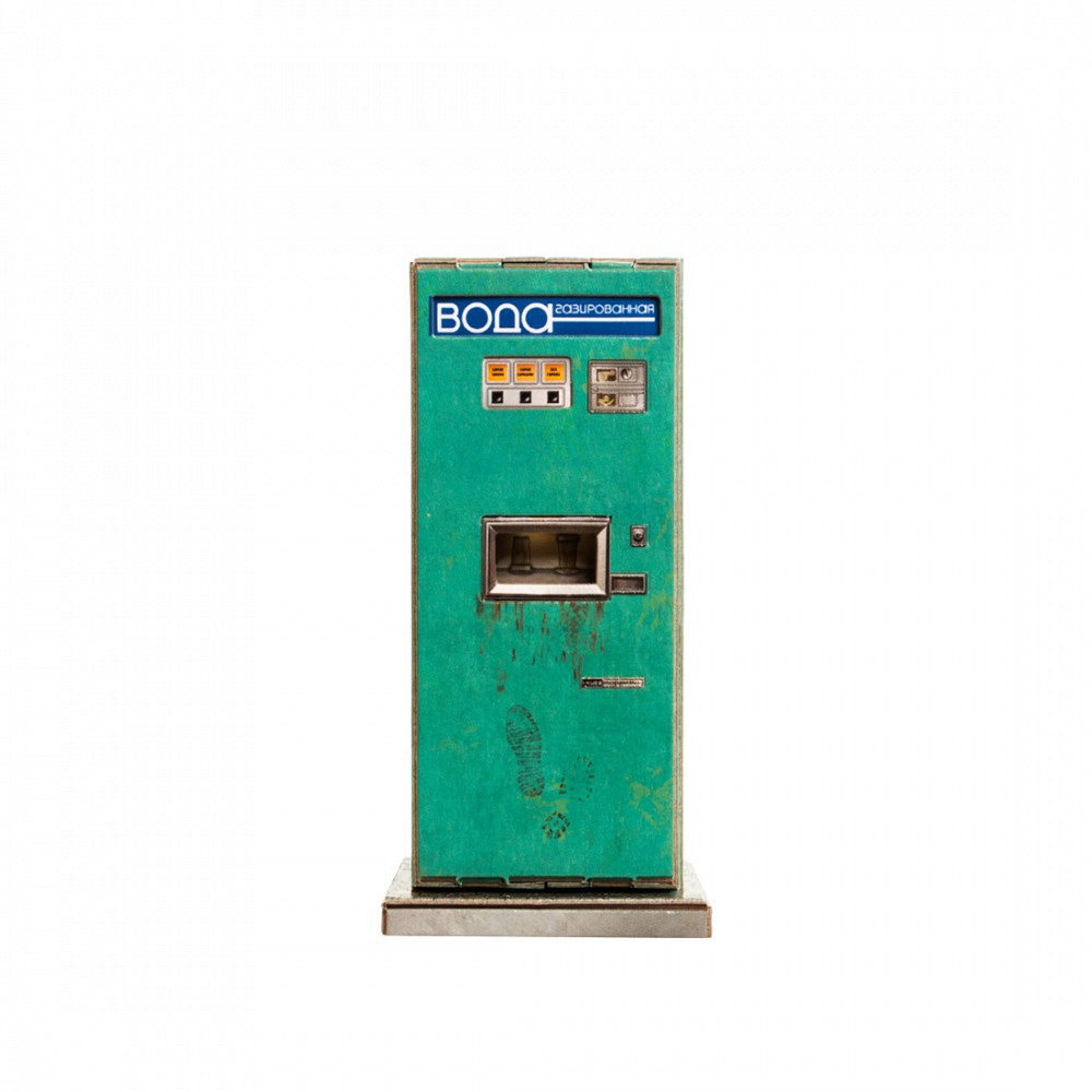 Автомат с газировкой. Сборная модель из картона.