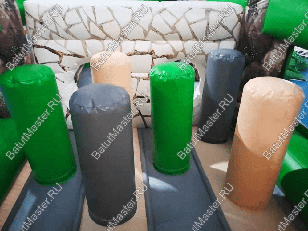 Надувная полоса препятствий "Лесной дворец"