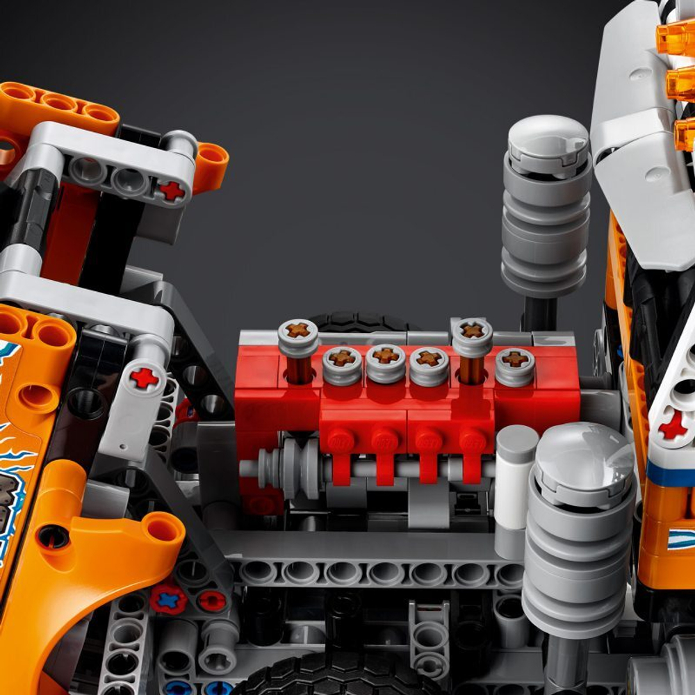 Конструктор LEGO Technic Тяжелый грузовик с прицепом 42128