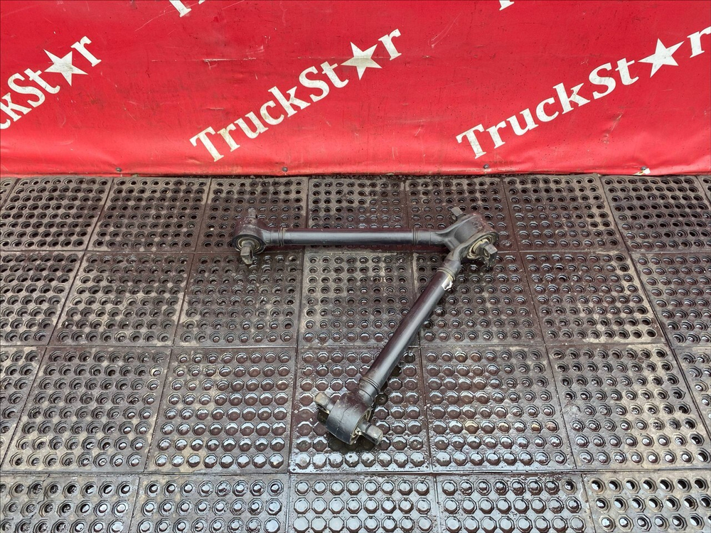 Тяга реактивная V-образная 2024г