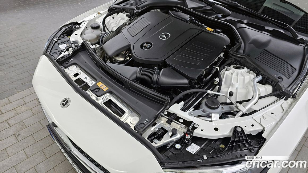 Mercedes-Benz C-Class W206 C300 4MATIC AMG Line (08.2023)