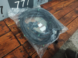 Уплотнитель двери передней правой Lexus NX Новый Оригинал 6786178010