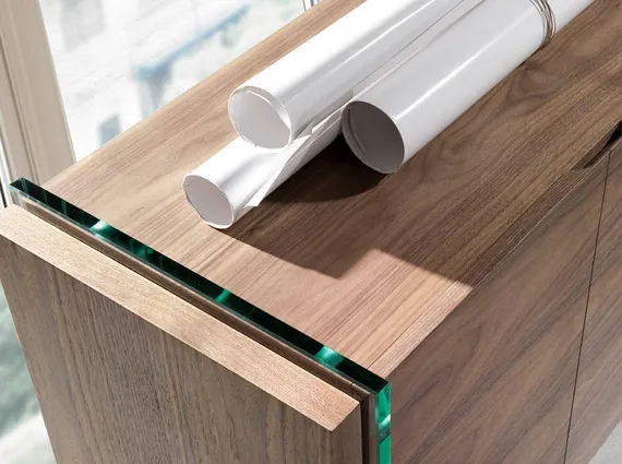 Комод Angel Cerda 3057, 170х77 см, шпон ореха, стекло