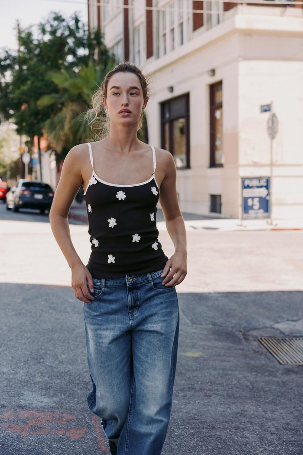 ZARA ТОП В РУБЧИК С ЦВЕТАМИ, КОРИЧНЕВЫЙ