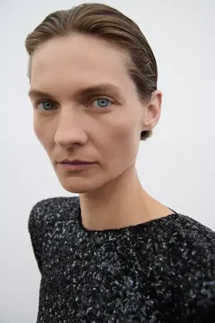 ZARA ПЛАТЬЕ С ПАЙЕТКАМИ И ПОДПЛЕЧНИКАМИ — ZW COLLECTION, ТЕМНО-СЕРЫЙ