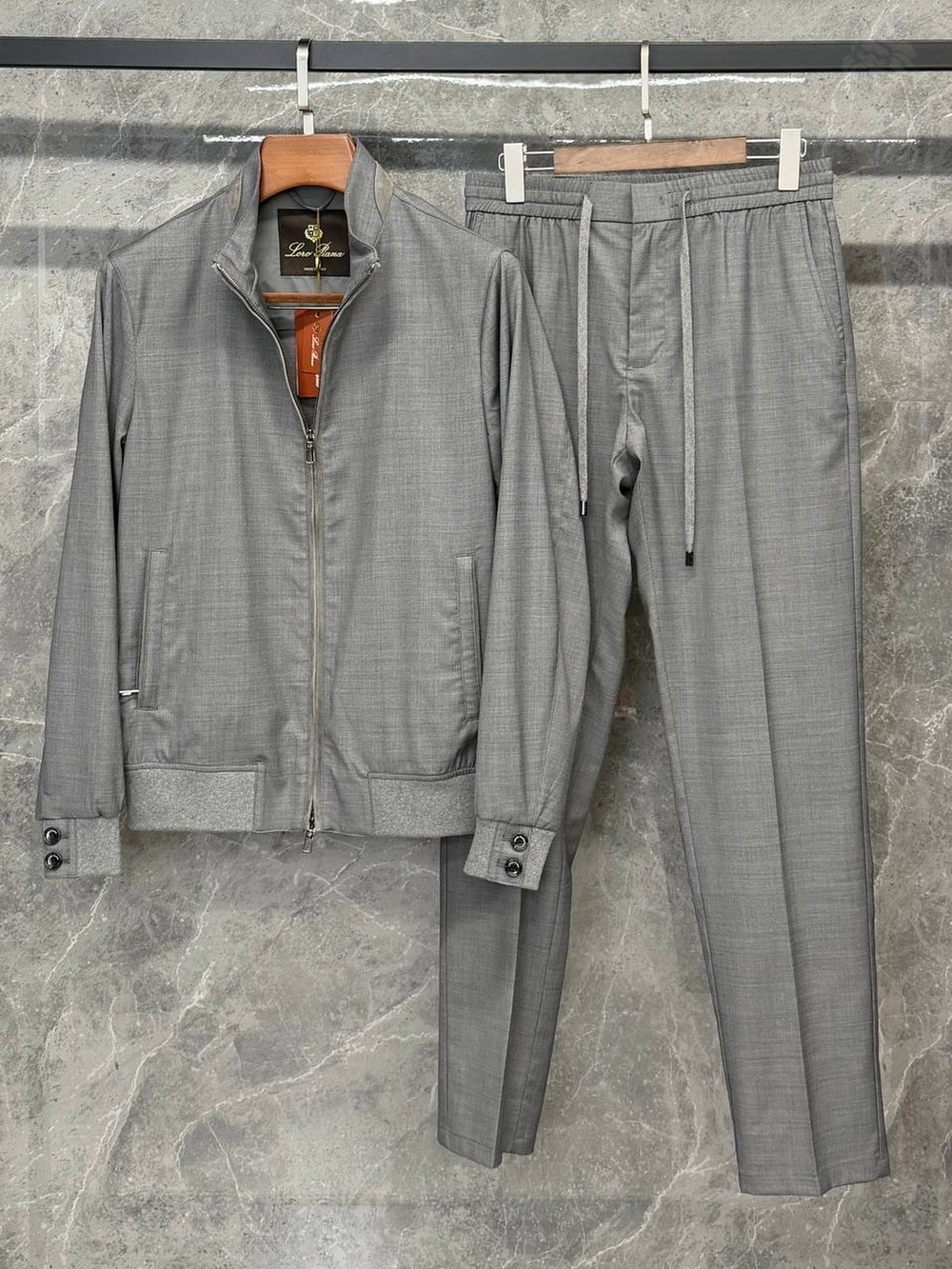 Прогулочный костюм Loro Piana