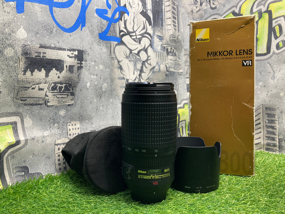 Nikon 70-300mm 4.5-5.6G ED-IF AF-S VR