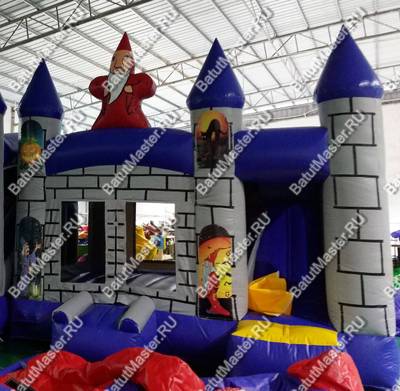 Коммерческий надувной батут "Замок Мерлина", размер 4*4*4 м