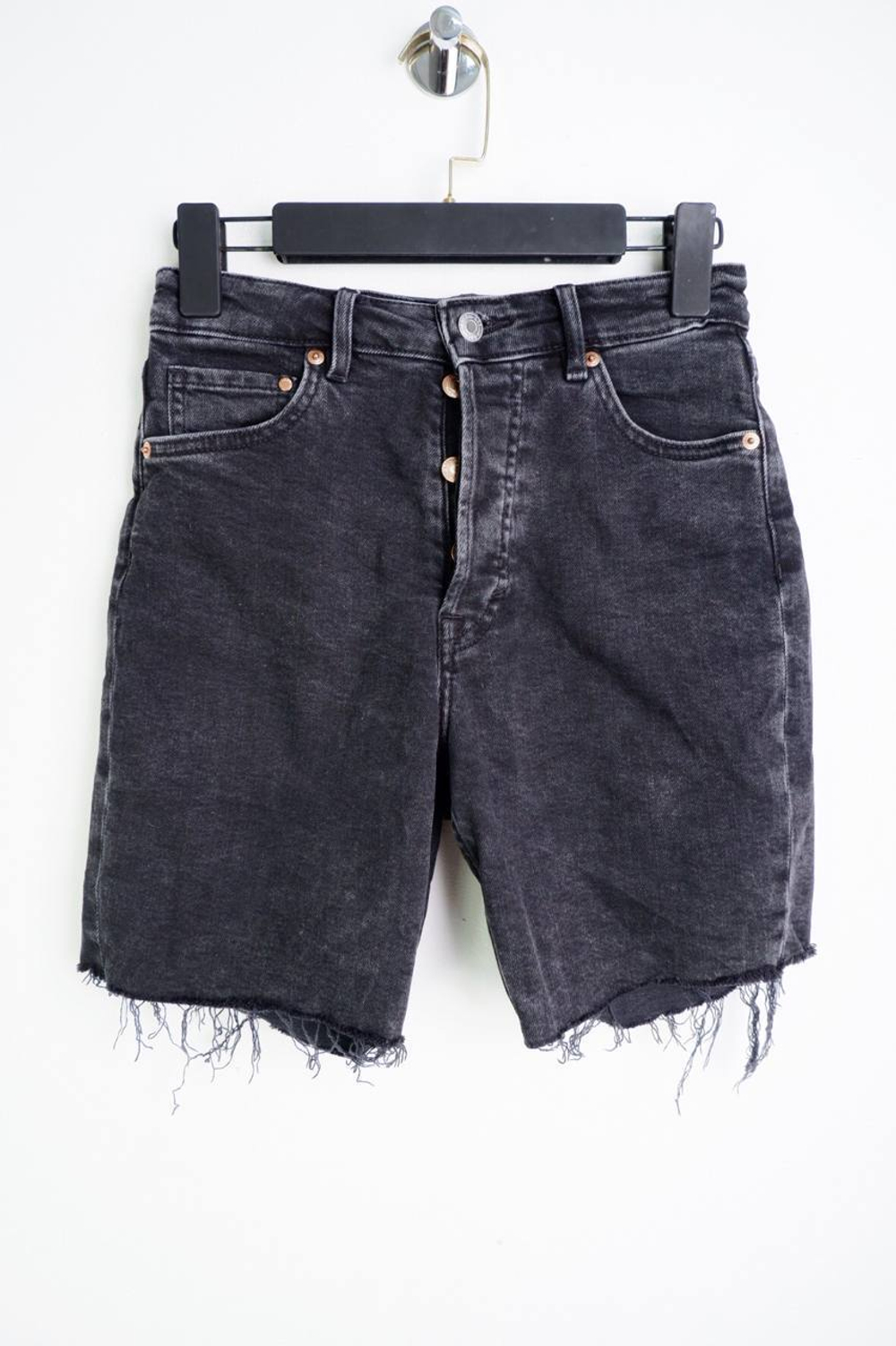 Шорты H&M свободного кроя, маркировка 36, визуально 42 размер