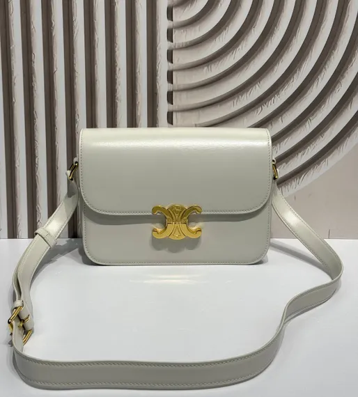 Сумки CELINE CLASSIQUE TRIOMPHE из блестящей кожи