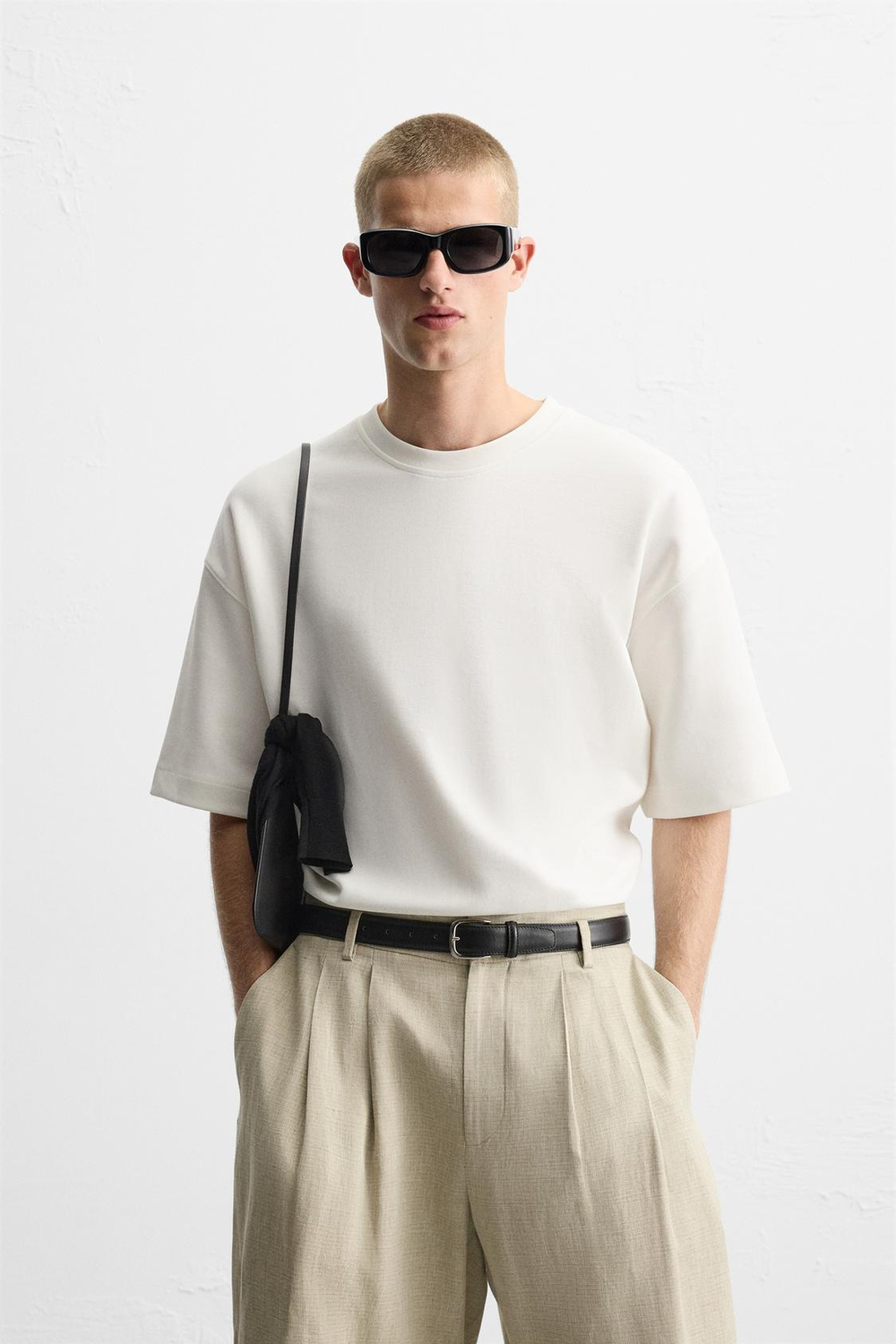 ZARA ТОЛСТОВКА С ВЫШИТЫМИ НАДПИСЯМИ, БЕЛЫЙ