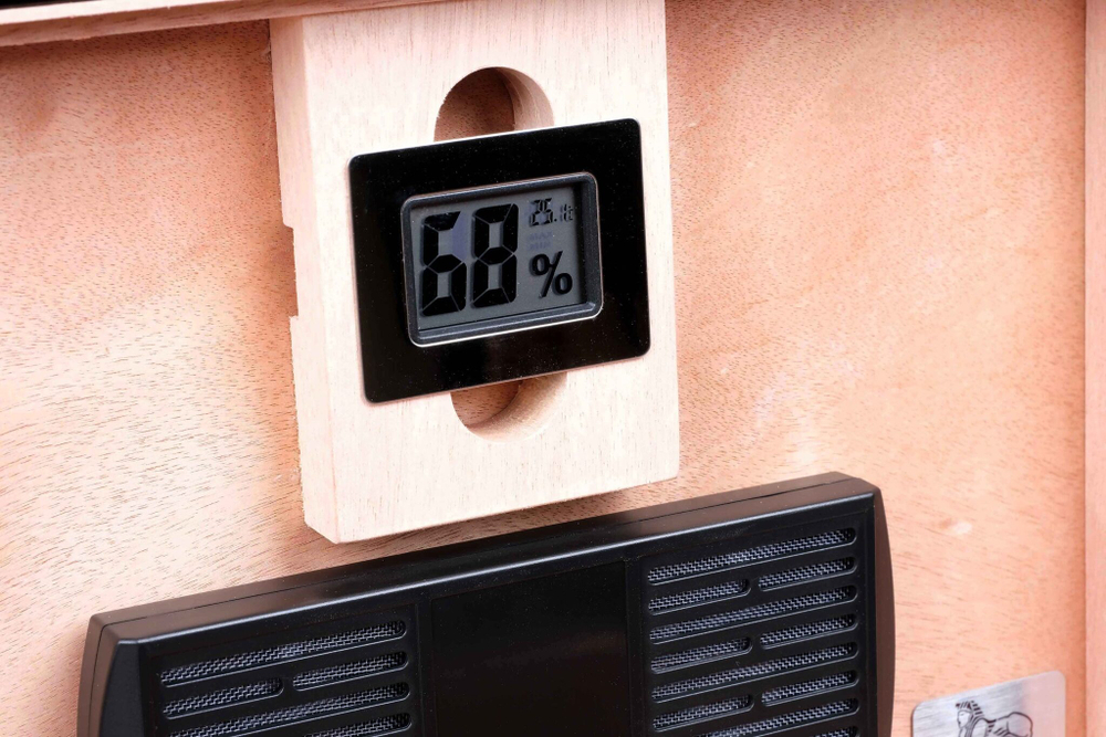 Хьюмидор Lubinski на 80 сигар, Черный лак и Макассар Q242