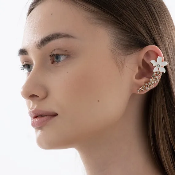 Серьга "Каффа" цветок изящный, цвет белый в золоте