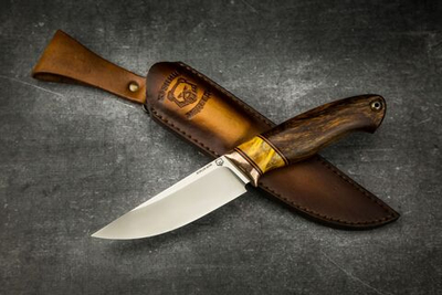 Нож Русский (M390, айронвуд, стаб. зуб мамонта, макумэ-ганэ, мозаичный темлячный пин)