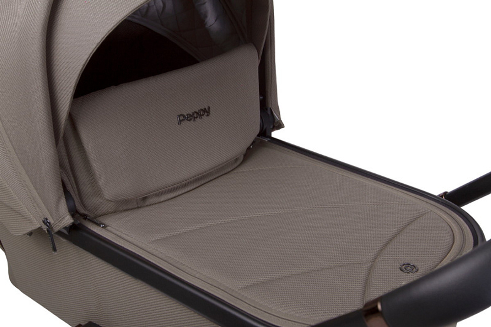 Детская коляска Peppy Monaco 3 в 1 с автокреслом Rise Sandstone (песочный), рама черная